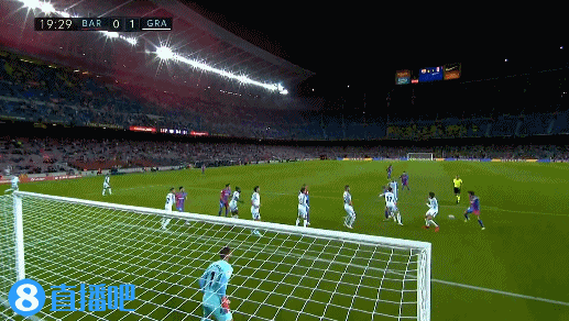 格里马尔多破门，勒沃库森队史第二次欧冠做客英格兰取得领先